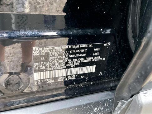 Used 2025 Toyota RAV4 LE FWD image 33
