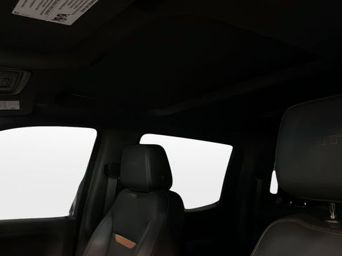 Used 2021 GMC Sierra 1500 AT4 w/ AT4 Carbonpro Edition AWD/4WD image 34