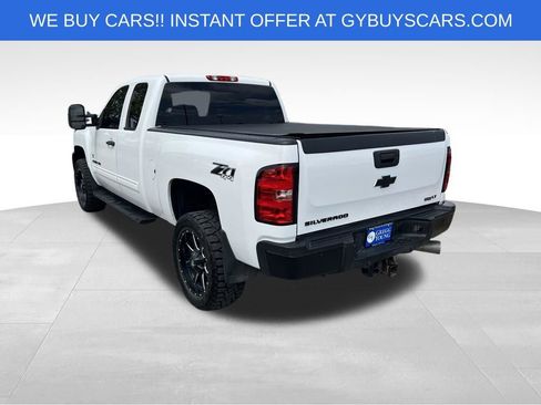 Used 2013 Chevrolet Silverado 2500 LT w/ Interior Plus Package AWD/4WD image 3
