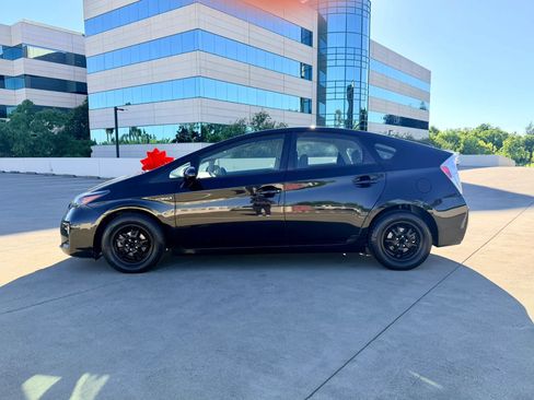 Used 2013 Toyota Prius Two FWD image 12