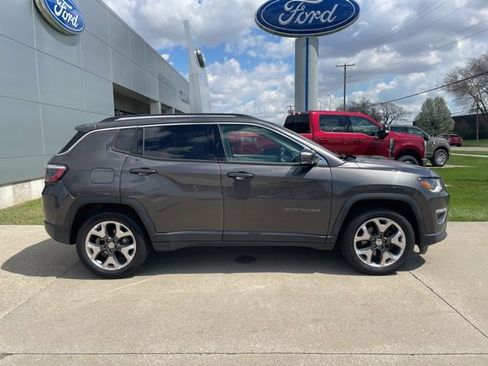 Used 2018 Jeep Compass Limited w/ Navigation Group FWD image 16
