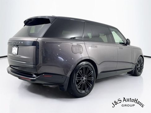 Used 2024 Land Rover Range Rover Long Wheelbase SE AWD/4WD image 7