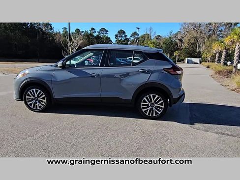 Used 2023 Nissan Kicks SV image 27