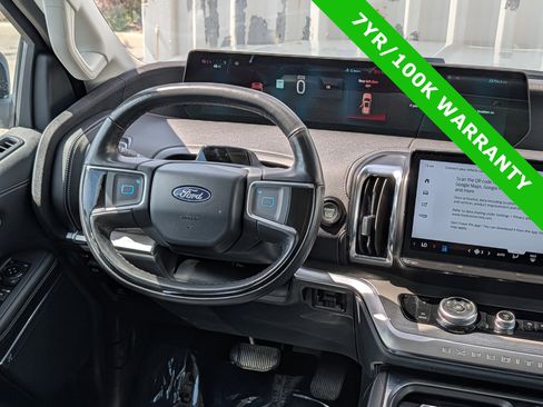Certified 2025 Ford Expedition Max Platinum w/ Driver's Package AWD/4WD image 19