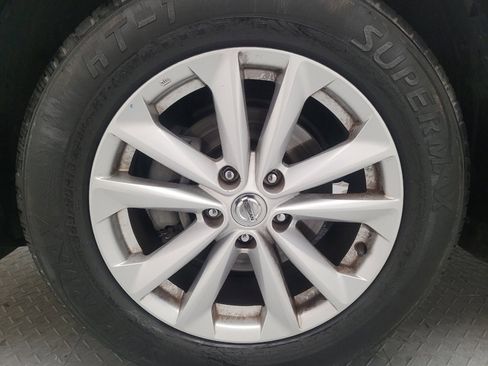 Used 2018 Nissan Rogue Sport S w/ S Appearance Package FWD image 31