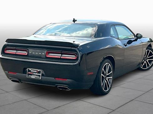 Used 2022 Dodge Challenger R/T w/ Plus Package image 21