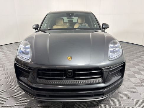 Used 2026 Porsche Macan AWD/4WD image 6