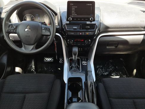 Used 2022 Mitsubishi Eclipse Cross LE AWD/4WD image 12