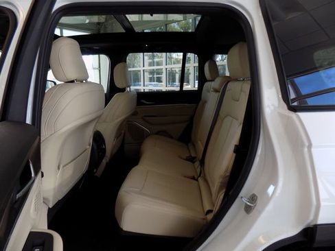 New 2026 Jeep Grand Cherokee Limited w/ Luxury Tech Group II RWD image 26