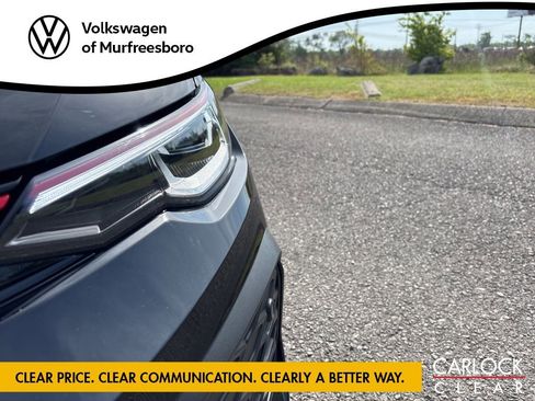 Certified 2025 Volkswagen GTI Autobahn FWD image 9
