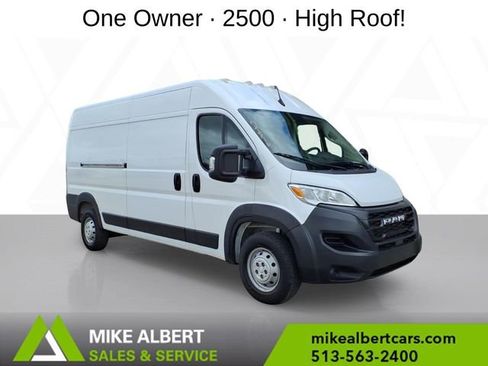 Used 2023 RAM ProMaster 2500 FWD image 1