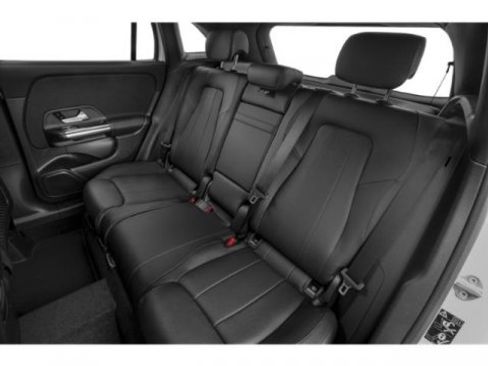 Used 2021 Mercedes-Benz GLA 250 image 13