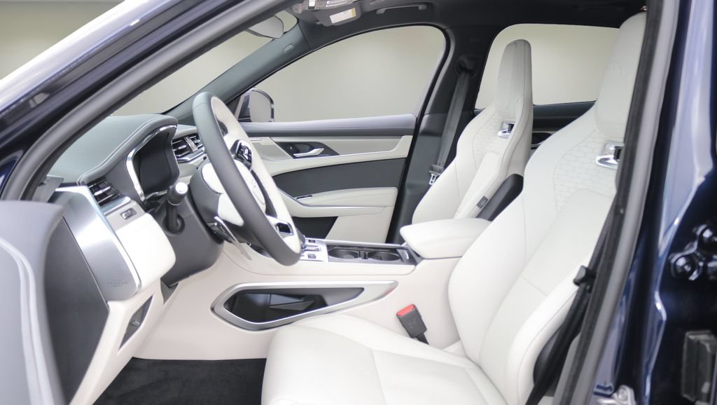 New 2026 Jaguar F-PACE R-Dynamic S AWD/4WD image 11