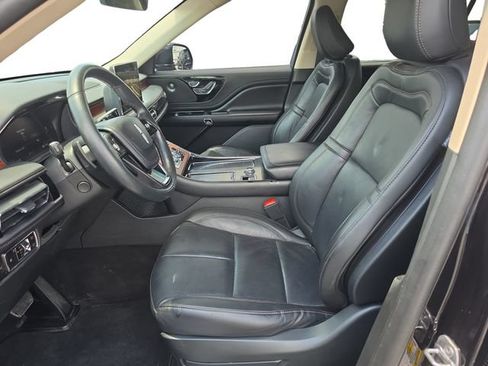 Used 2023 Lincoln Aviator Reserve w/ Equipment Group 201A AWD/4WD image 11