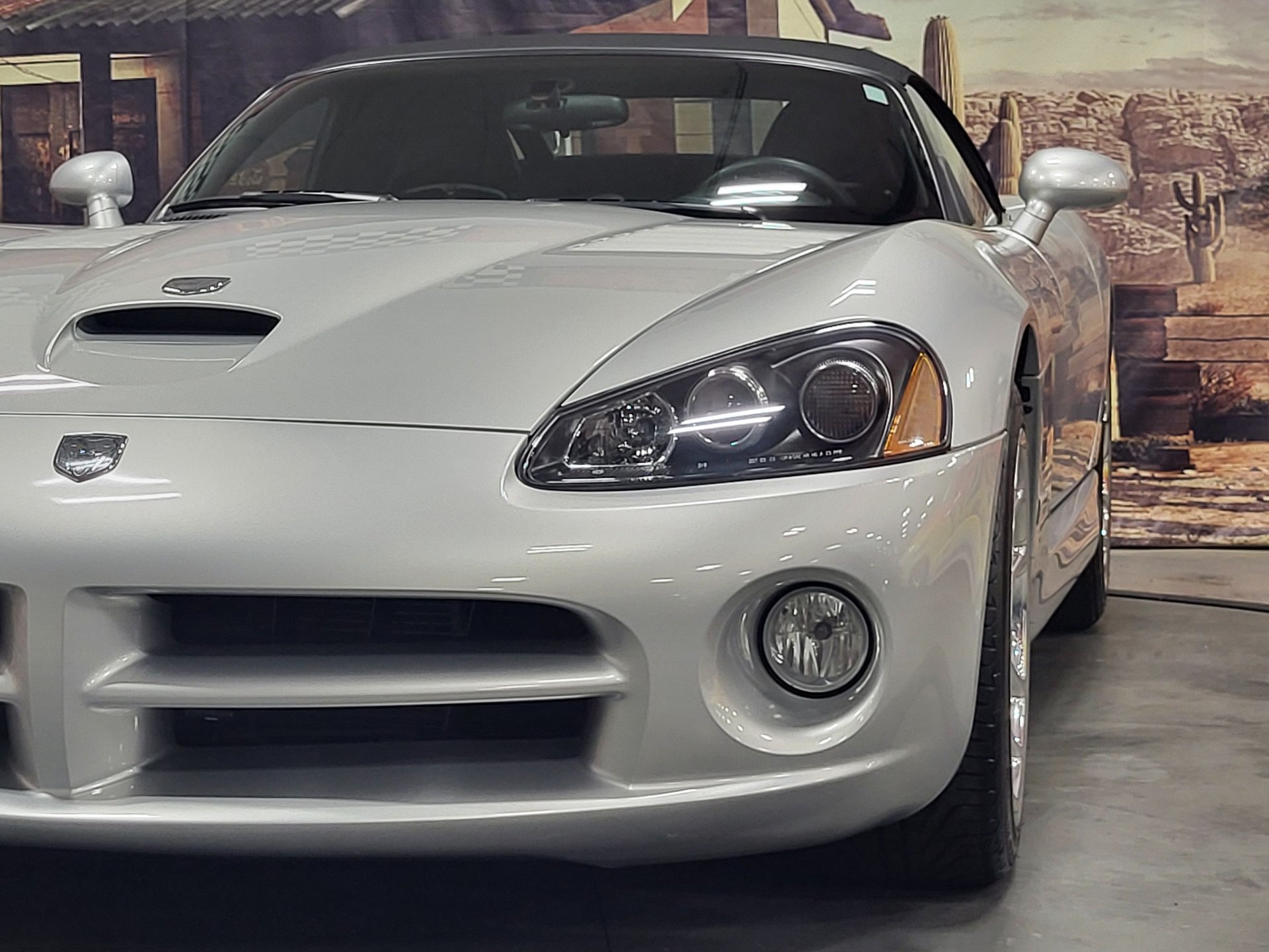 Used 2005 Dodge Viper SRT-10 RWD image 12