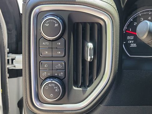 Used 2019 Chevrolet Silverado 1500 LT Trail Boss AWD/4WD image 25