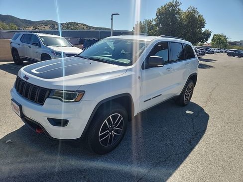 Used 2019 Jeep Grand Cherokee Trailhawk w/ Trailhawk Luxury Group AWD/4WD image 1