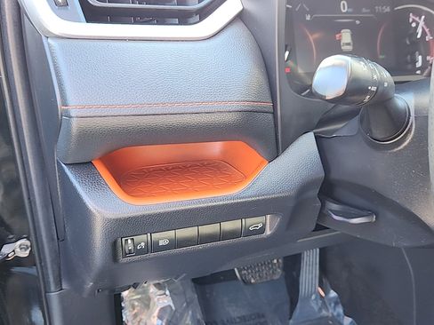 Used 2019 Toyota RAV4 Adventure image 12