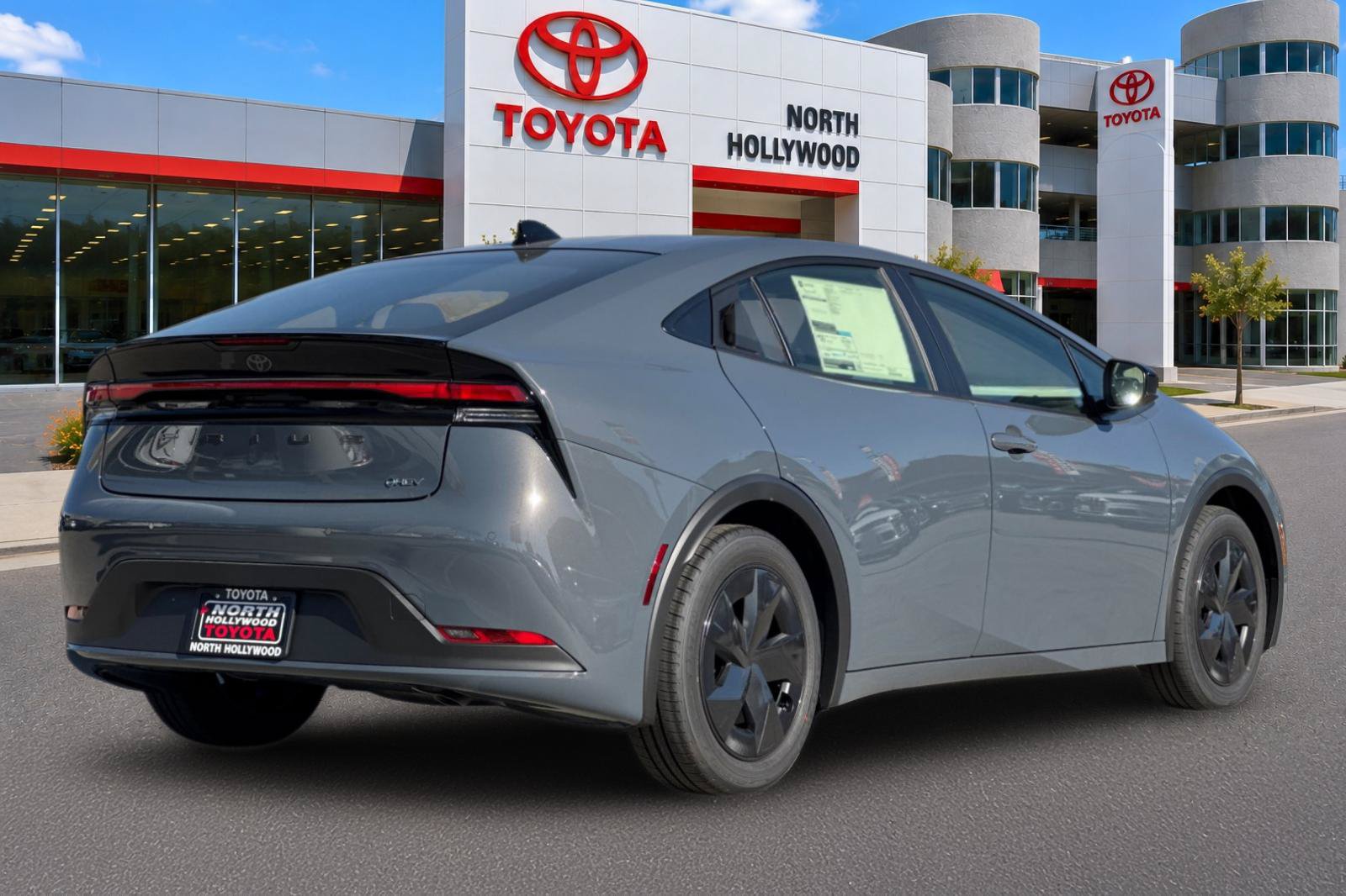 New 2027 Toyota Prius LE FWD image 7