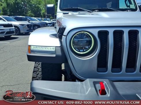 Used 2022 Jeep Wrangler Rubicon w/ LED Lighting Group AWD/4WD image 10