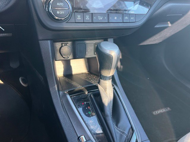 Used 2014 Toyota Corolla LE FWD image 19