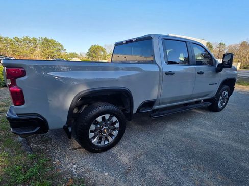 Certified 2024 Chevrolet Silverado 2500 Custom w/ Custom Value Package AWD/4WD image 7