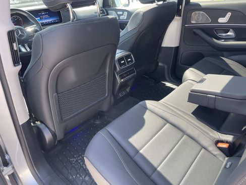 Used 2026 Mercedes-Benz GLS 450 4MATIC image 19