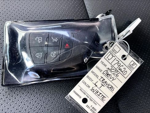 Used 2026 Chevrolet Traverse LT FWD image 15