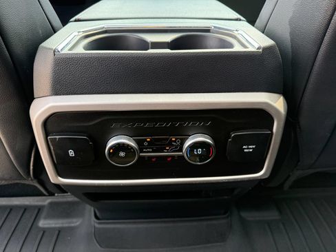 Used 2024 Ford Expedition Max Limited AWD/4WD image 44