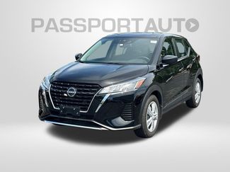 Used 2024 Nissan Kicks S image 1