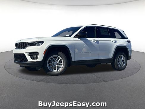 New 2025 Jeep Grand Cherokee Laredo X image 1