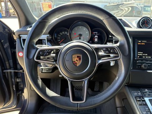 Used 2016 Porsche Macan S image 15