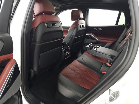 Used 2025 BMW X6 xDrive40i w/ Climate Comfort Package image 40