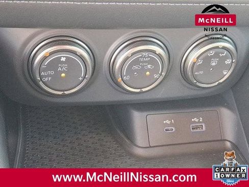 Used 2024 Nissan Z Performance w/ Floor Mat Package image 16