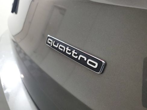 Used 2020 Audi Q3 2.0T Prestige w/ Prestige Package AWD/4WD image 7