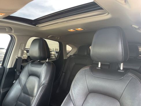 Used 2022 MAZDA CX-5 AWD 2.5 S w/ Premium Package image 22