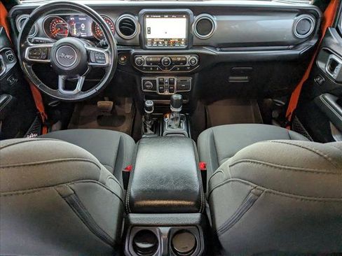 Used 2020 Jeep Wrangler Unlimited Sahara w/ Uconnect 4C Nav & Sound Group image 20