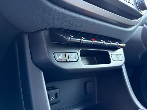 Used 2022 Chevrolet Colorado Z71 image 5