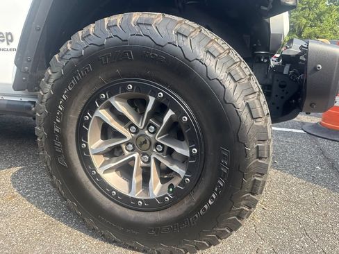 Used 2024 Jeep Wrangler Unlimited Rubicon 392 AWD/4WD image 19