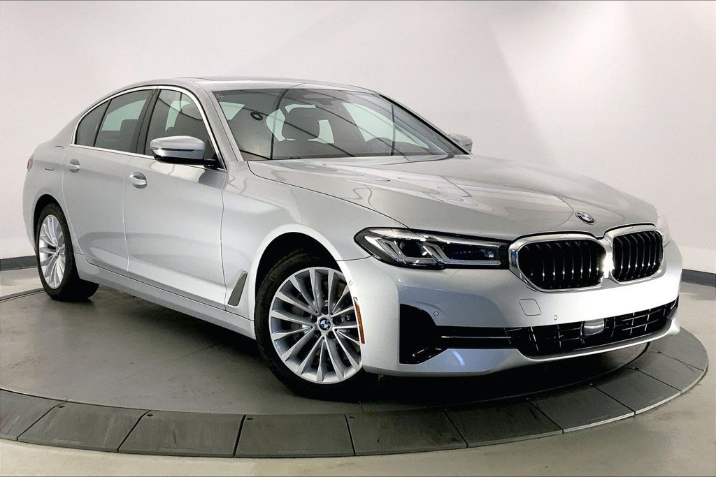 Used 2021 BMW 530i xDrive w/ Premium Package AWD/4WD image 1