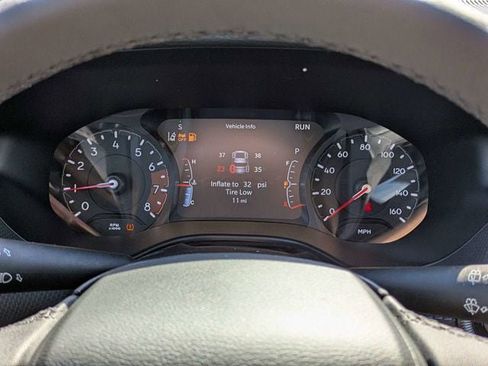 New 2026 Jeep Compass Latitude image 26