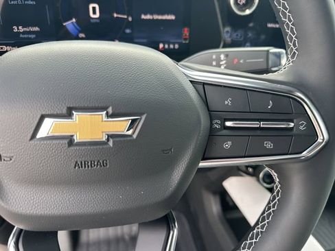 Certified 2026 Chevrolet Equinox EV LT FWD image 26