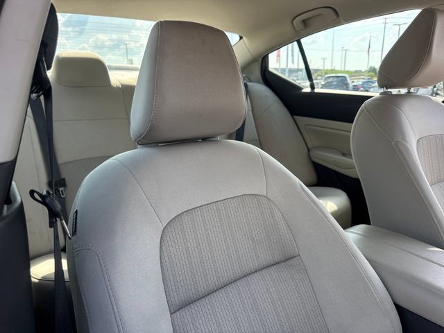 Used 2025 Nissan Altima 2.5 SV FWD image 23