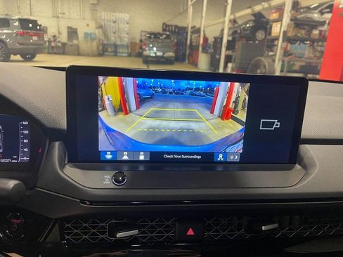 Used 2024 Honda Accord Sport image 31