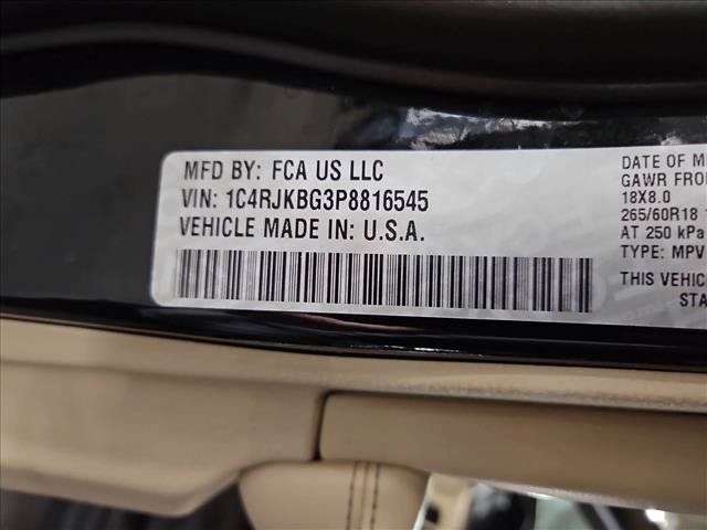 Used 2023 Jeep Grand Cherokee L Limited AWD/4WD image 25