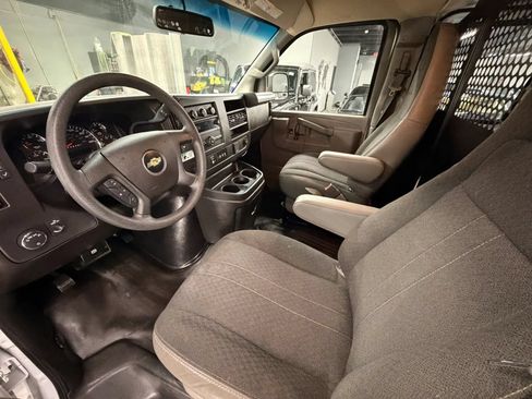 Used 2024 Chevrolet Express 2500 w/ Driver Convenience Package RWD image 11