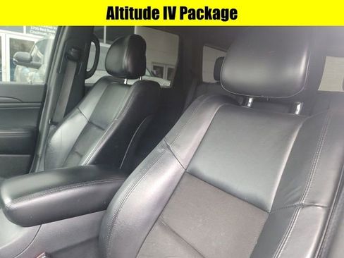 Used 2019 Jeep Grand Cherokee Altitude image 9
