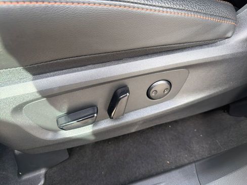 Used 2025 Nissan Pathfinder Rock Creek image 22