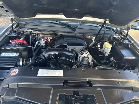 Used 2008 Chevrolet Avalanche LTZ AWD/4WD image 36