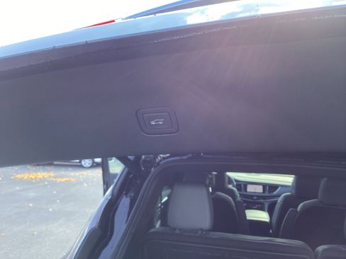 Used 2024 Buick Enclave Essence w/ Experience Buick Package image 16